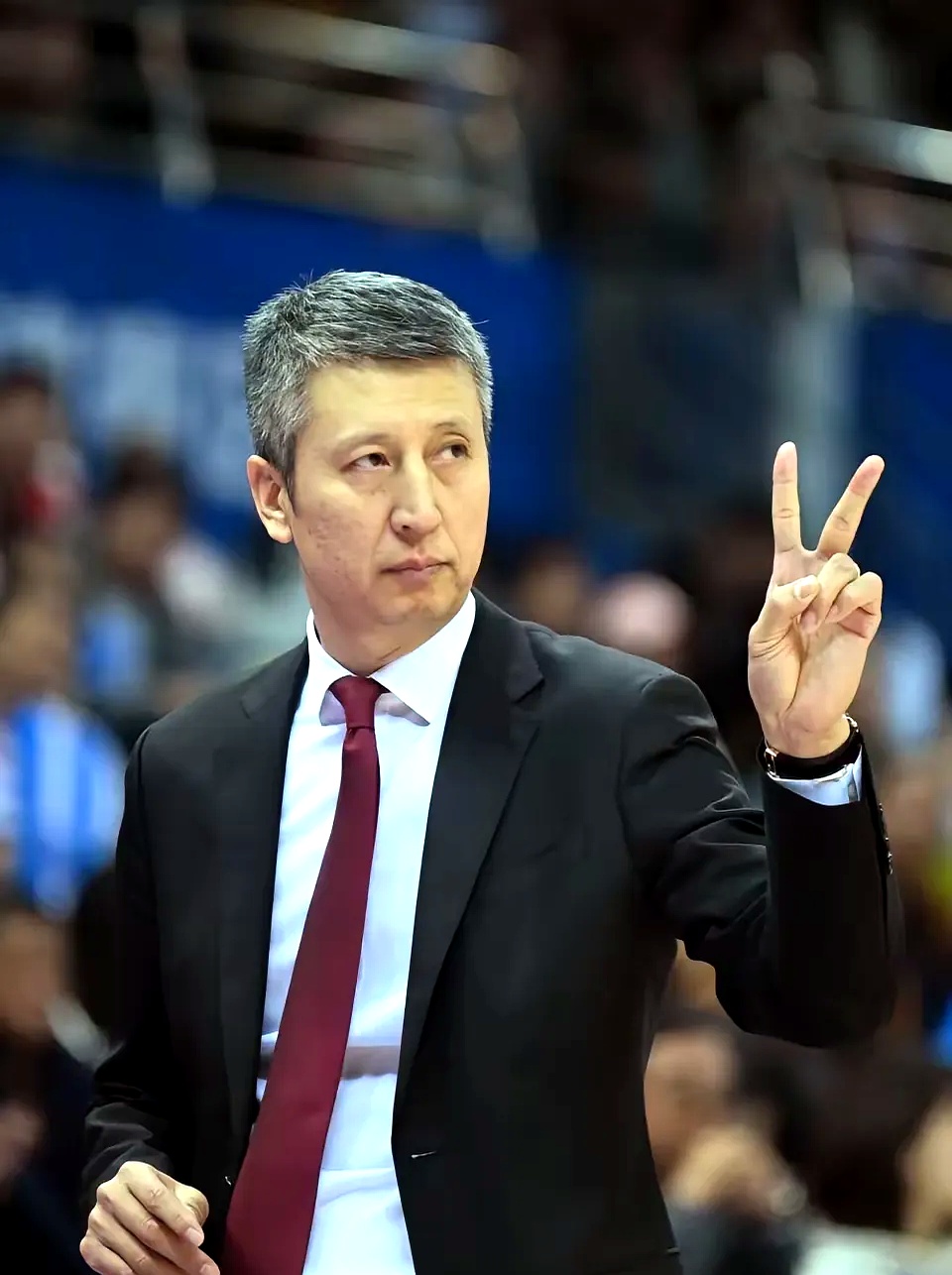 南宫体育娱乐-风云突变深圳男篮国际比赛日状态回暖，足总杯版图或变，底气十足，资深球员宣示担当(深圳新世纪篮球俱乐部官网)